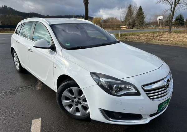 Opel Insignia cena 27999 przebieg: 226000, rok produkcji 2015 z Skoczów małe 121